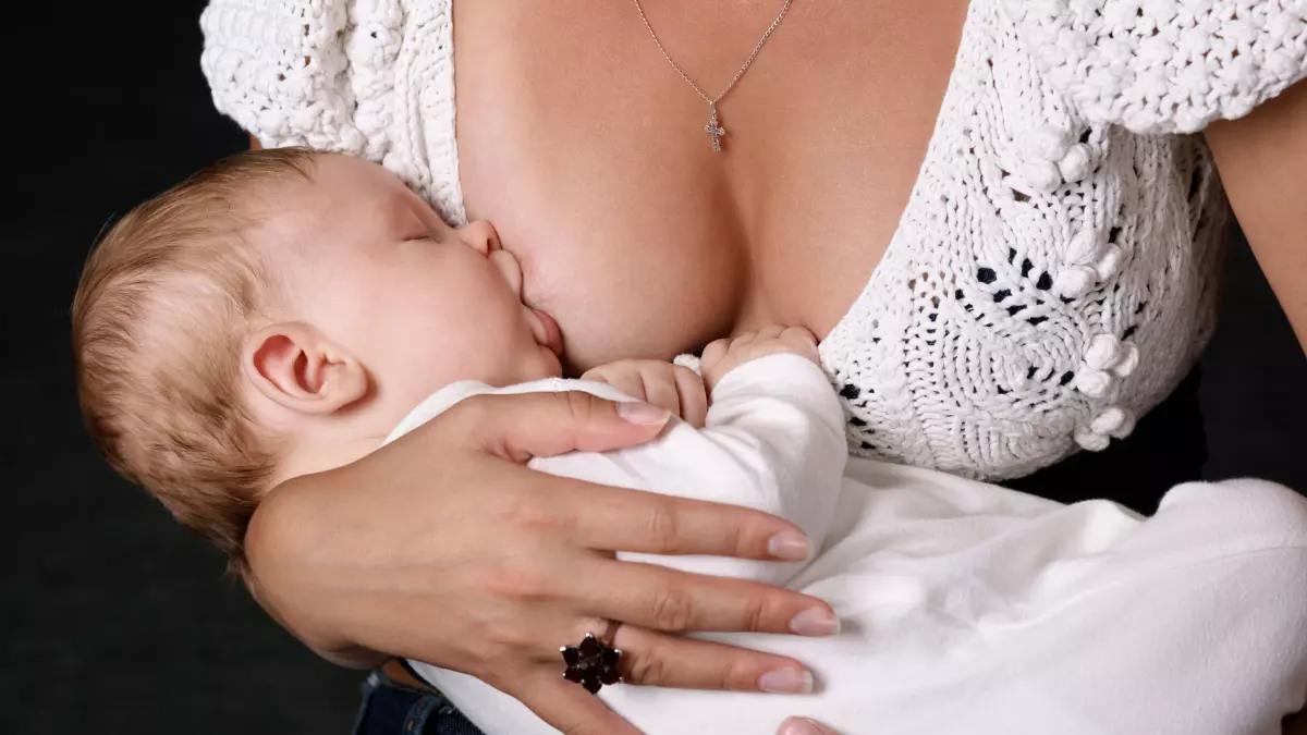 Parto normal aumenta sensibilidade da mãe ao choro do bebê, diz estudo